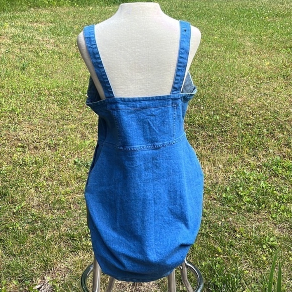 Rue 21 Denim Dress, mid length, womens size large - Picture 4 of 7